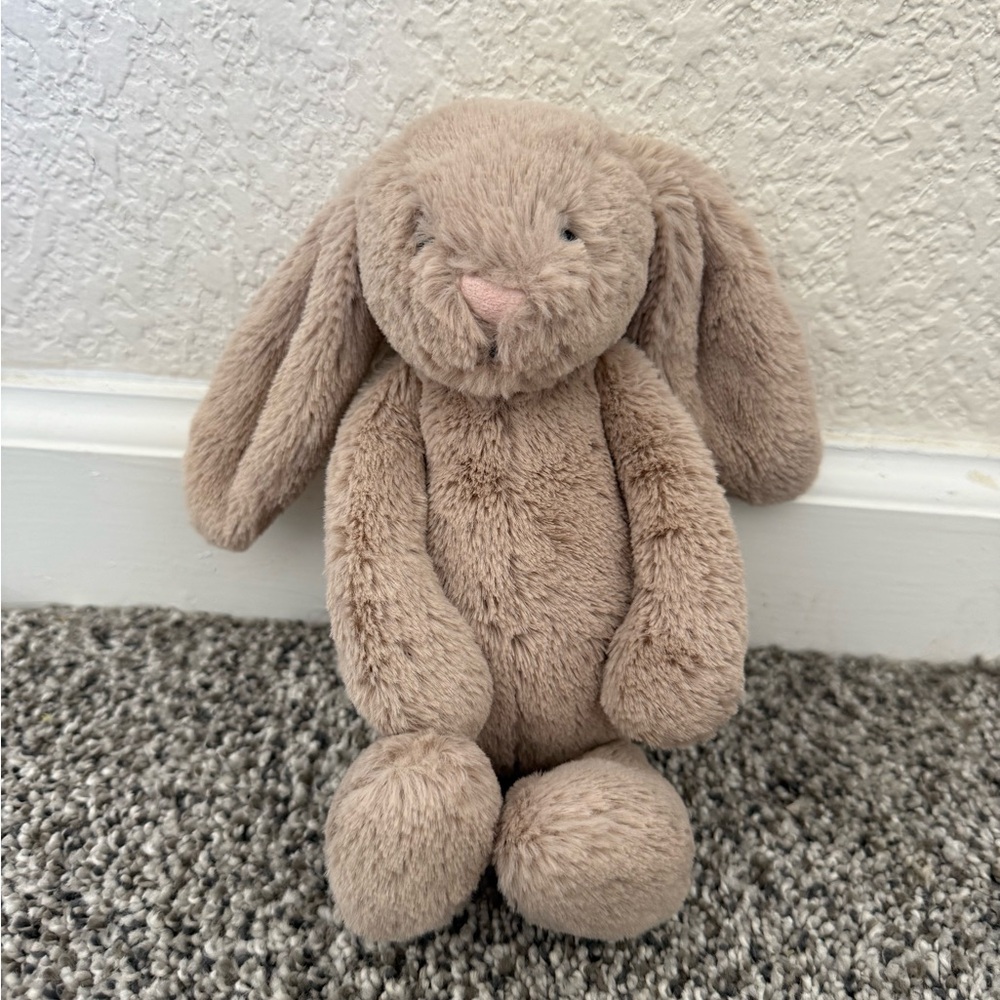 Jellycat bashful beige Plush Bunny with Cream Tail